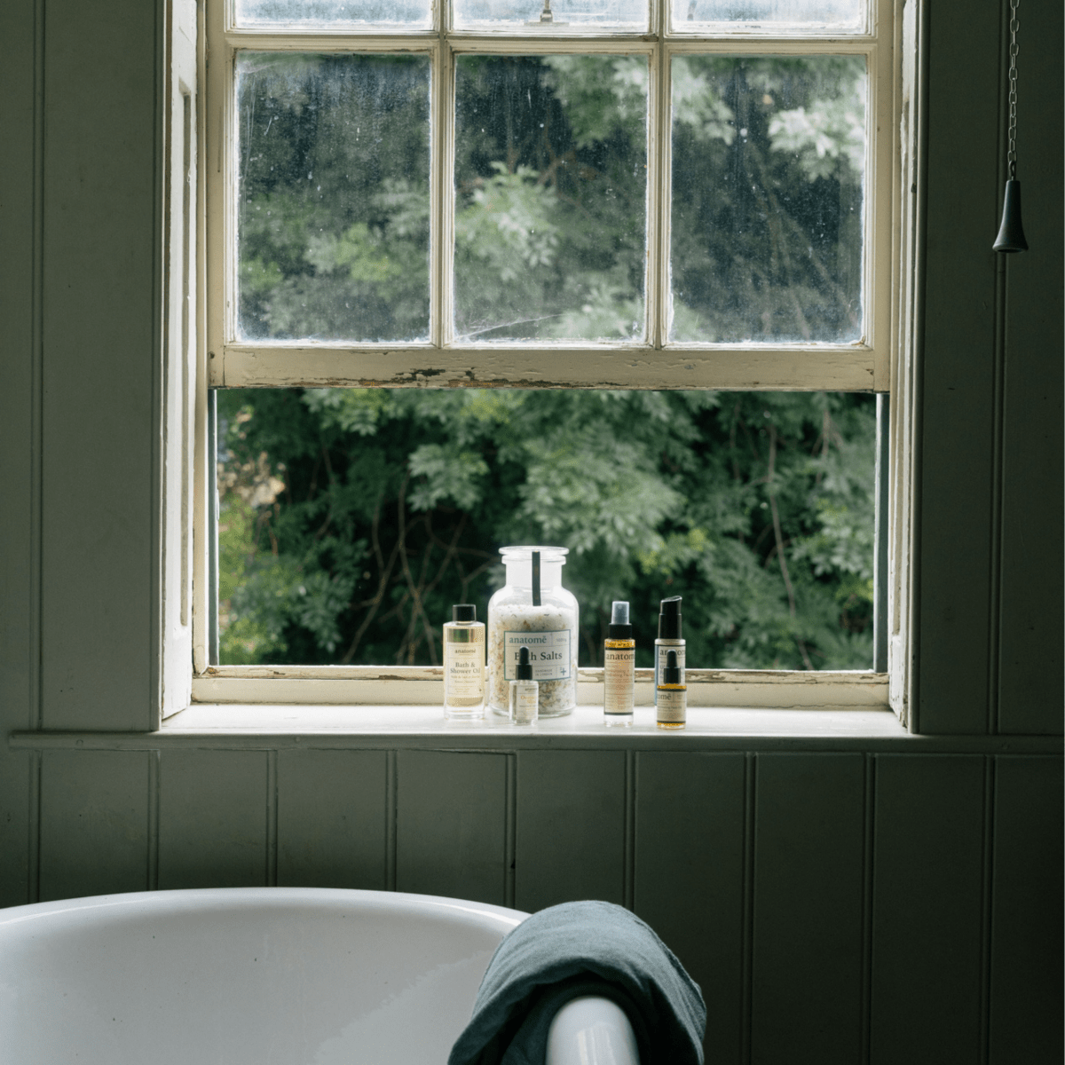 anatomē Calming Bath & Shower Oil with Roman Chamomile – Sleep & Stress Relief